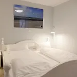 Geschmackvoll Eingerichtete Erdgeschosswohnung Fuer 4 Personen Laedt Zum Entspannen Ein.