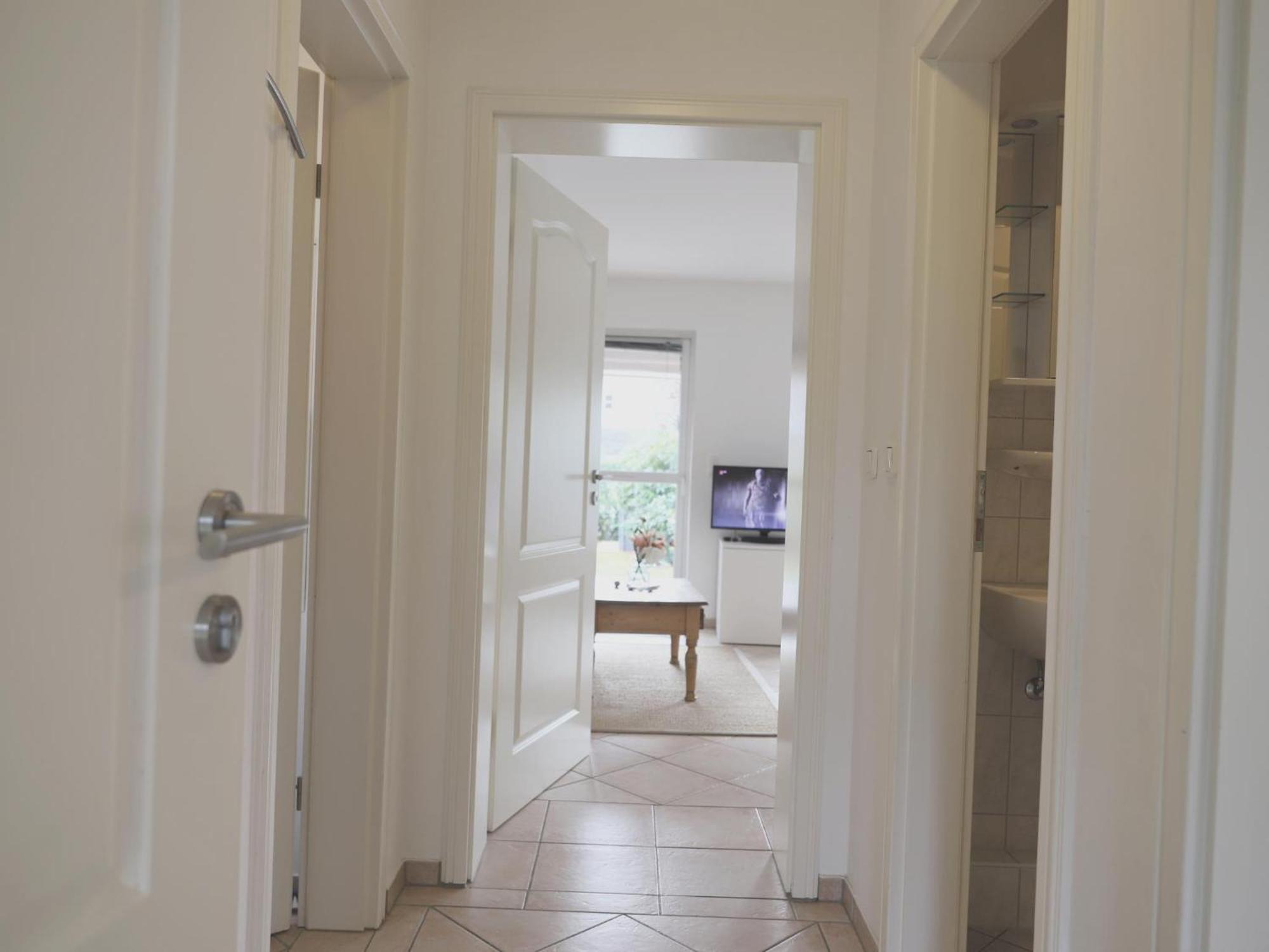 Geschmackvoll Eingerichtete Erdgeschosswohnung Fuer 4 Personen Laedt Zum Entspannen Ein. Apartment *