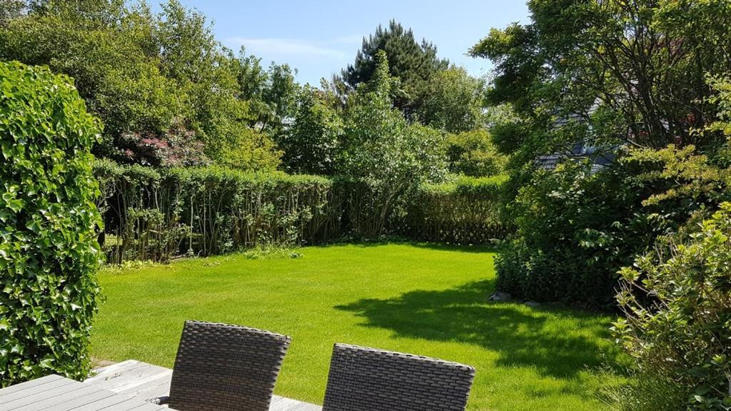 Geschmackvoll Eingerichtete Erdgeschosswohnung Fuer 4 Personen Laedt Zum Entspannen Ein. Westerland
