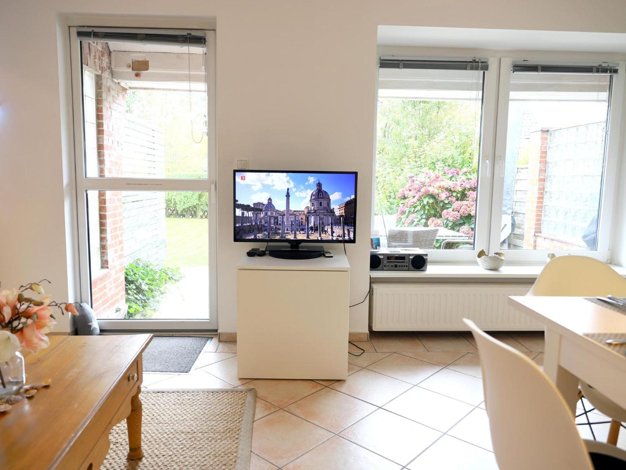 Geschmackvoll Eingerichtete Erdgeschosswohnung Fuer 4 Personen Laedt Zum Entspannen Ein. *